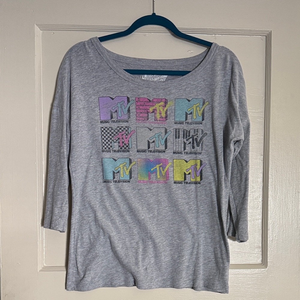 MTV Women’s Mid Sleeve Tee - Gray with Multicolor Graphics